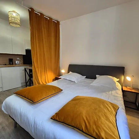 Les Loges Du Beffroi - L'eclatant Apartment *